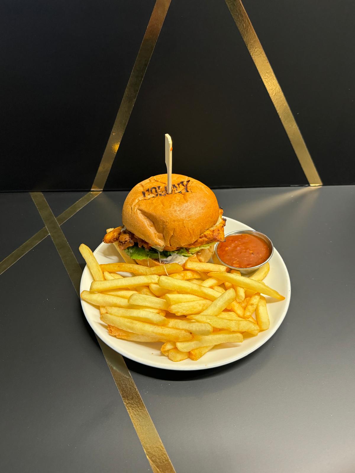 chargrilled chicken burger (g)